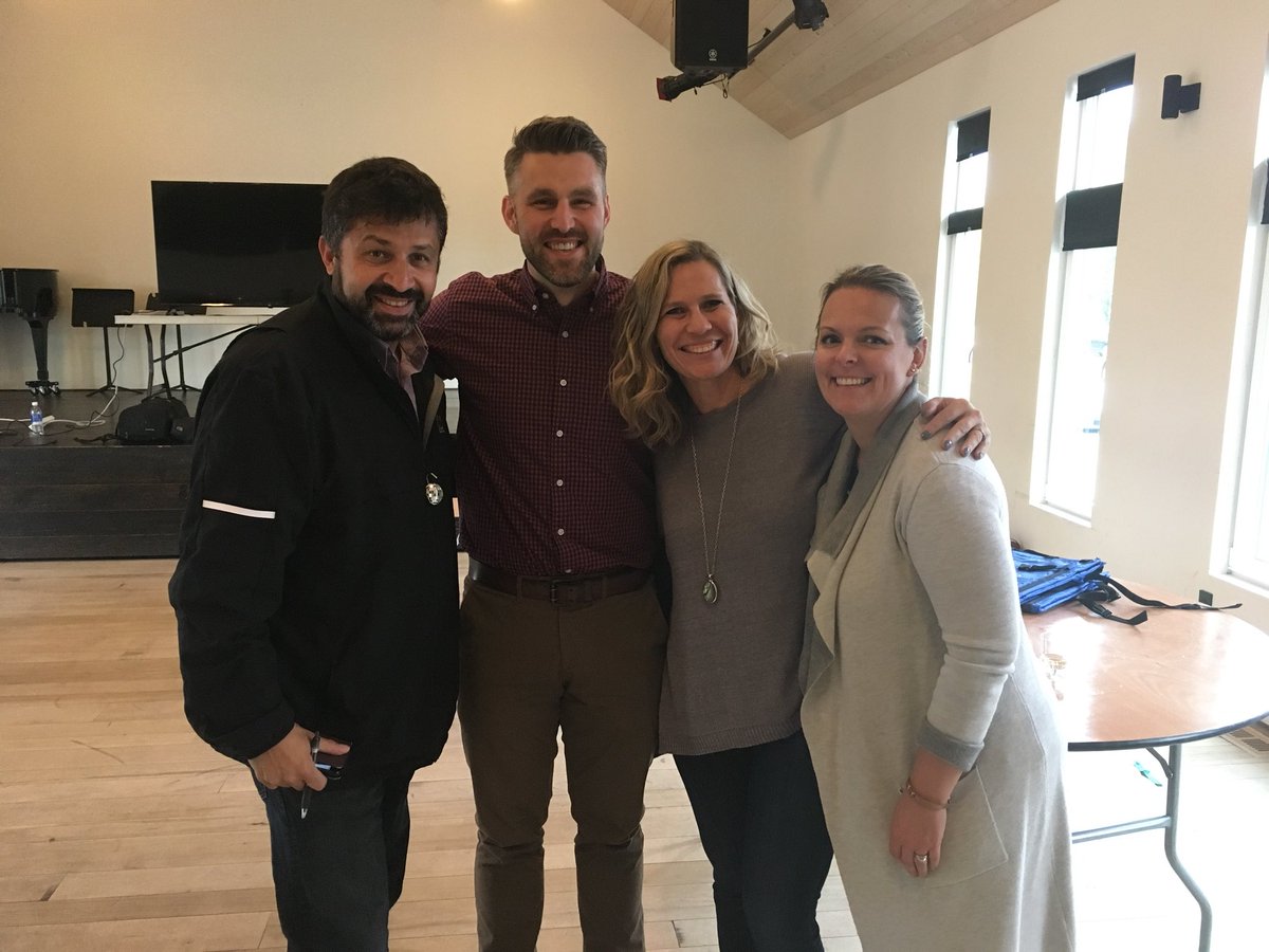 Thrilled to spend the day with <a href="/trev_mackenzie/">Trevor MacKenzie</a> building our understanding of inquiry and student centered learning #InquiryMindset #klo #underconstruction