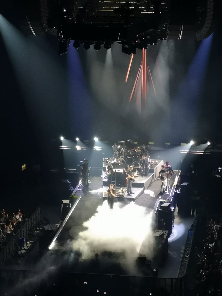 jdsonic18's tweet photo. Still hungover from last night's concert. My gosh. Sam Smith you were just a pure heartbreaker. 😍😭
#TTOIATourMNL
#SamSmithMNL https://t.co/cBmATglJrF