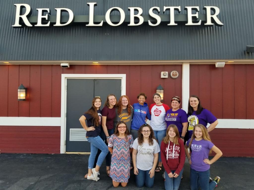 PhillyWarriors's tweet photo. Treating some awesome teacher helpers to a fun evening out! #WarriorNation https://t.co/4Tx7RcKyxx