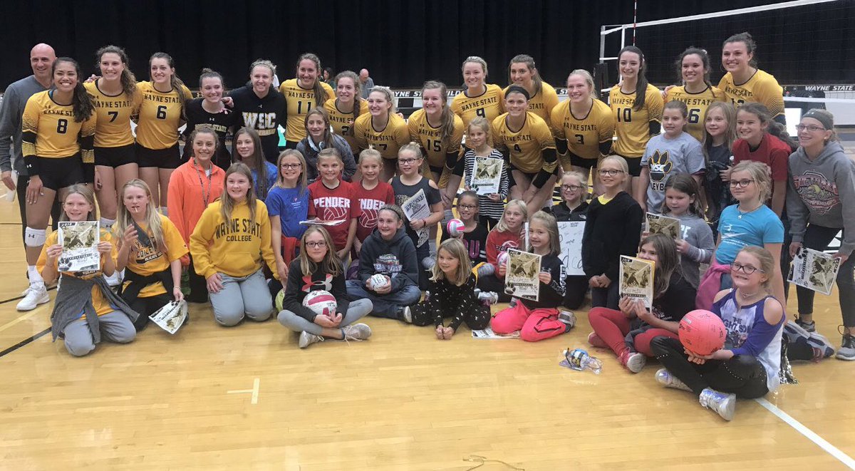 WSCWildcatVB's tweet photo. Cats got the W against BSU tonight AND had a great group of fans! Thanks for coming! We are back in action tomorrow at 1:00 against UMC! #growthegame #ThreePB https://t.co/e48jdbgCwV