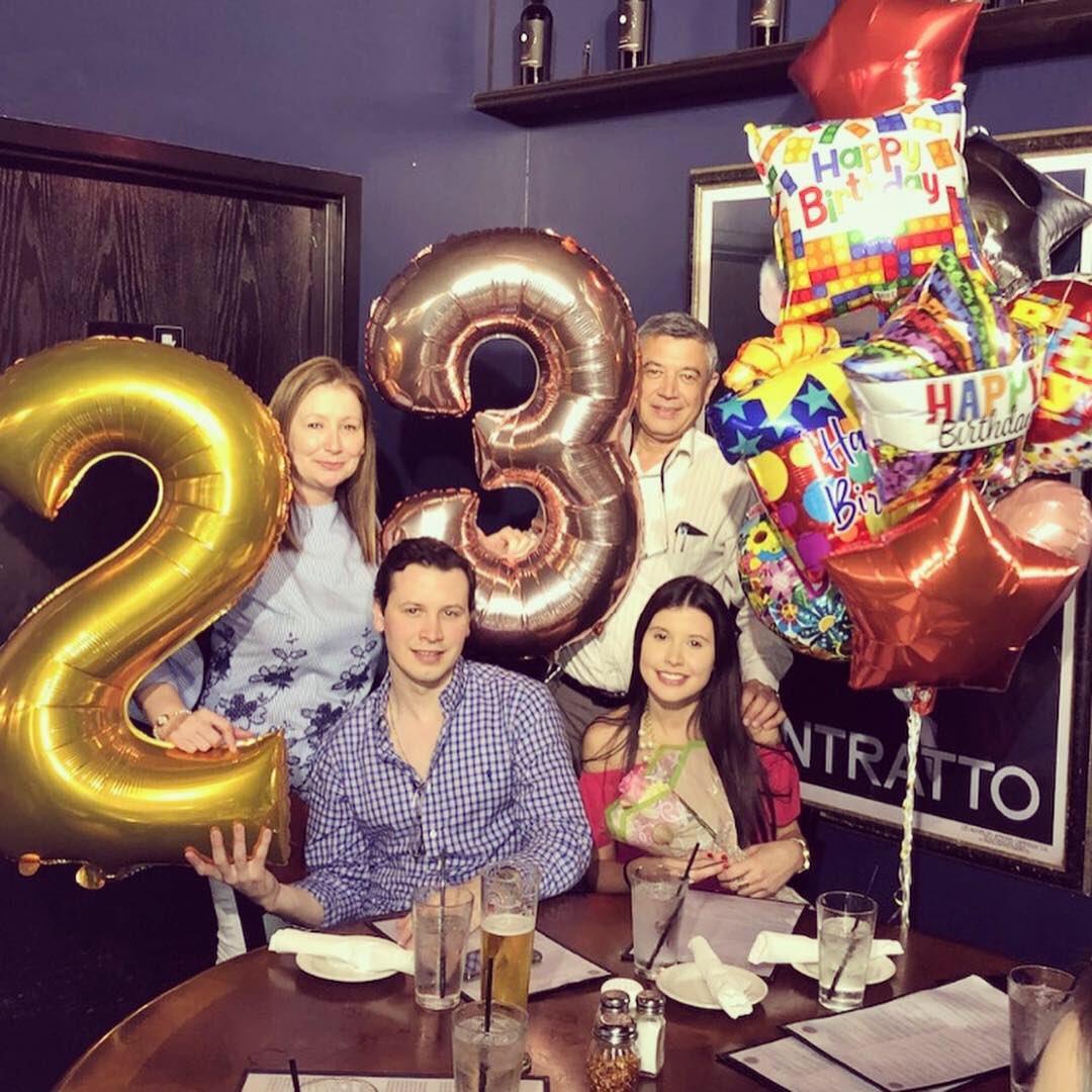 Vito's Pizzeria tweet media