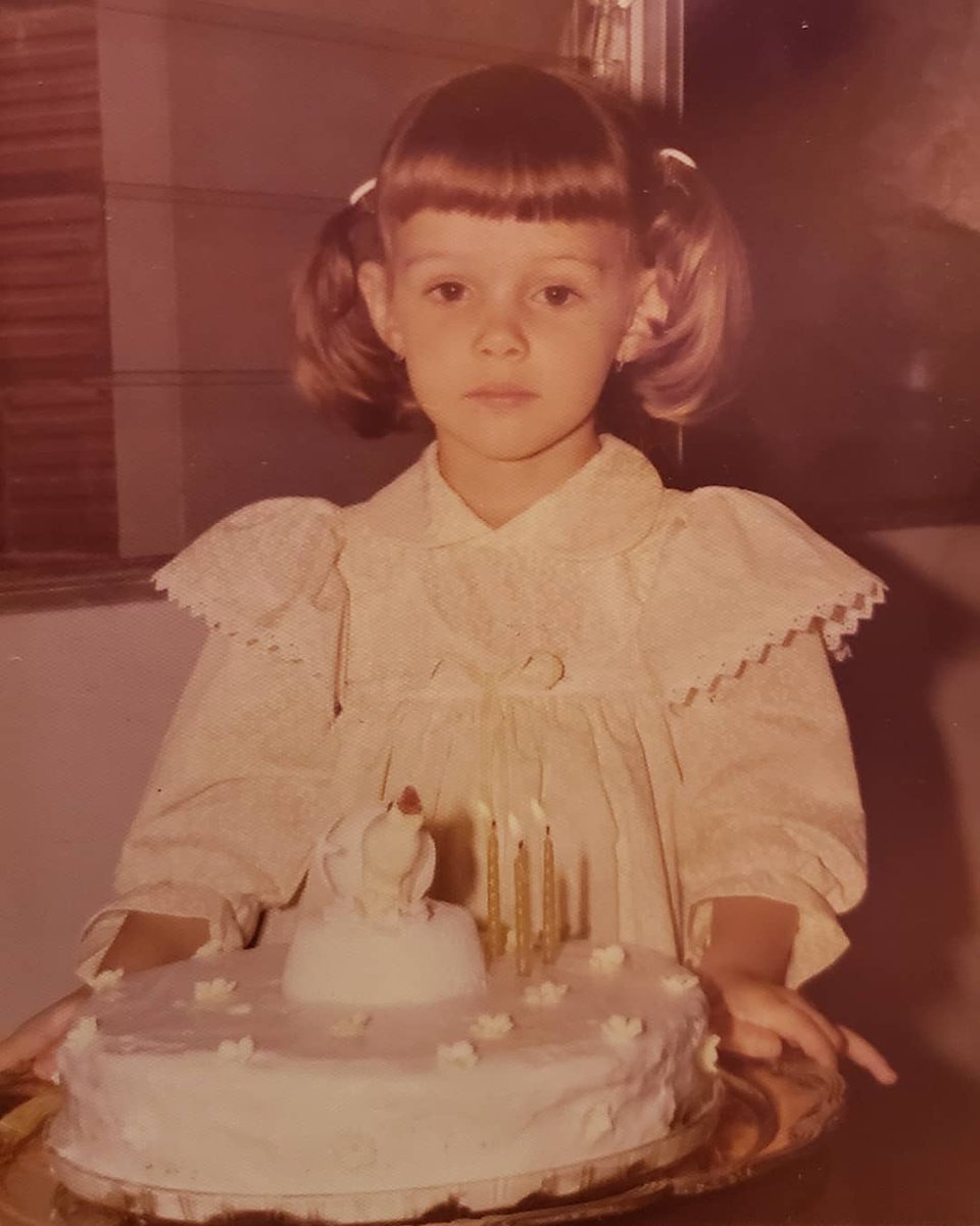 ClaudiaElenaV's tweet photo. #tb cuando cumplí 3 años #happybirthday to me! #4deOctubre https://t.co/1ZVRoCTqEK