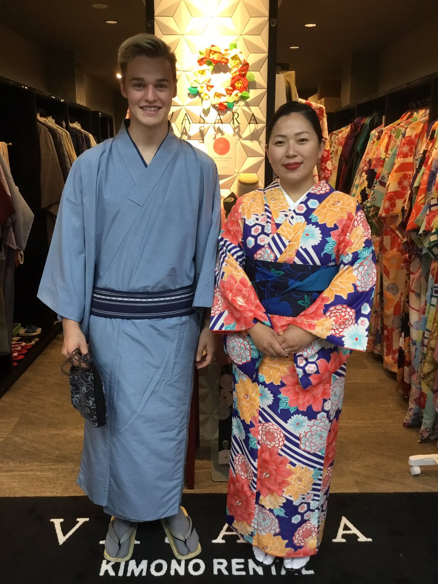 着物レンタルvasara 京都本店 こんにちは ﾟ ﾟ 京都祇園本店です 着物で京都デート 素敵ですね O O カップルプランがオススメですよ 是非お越しくださいませ ﾟ ﾟ 着物レンタルバサラ 着物 袴 着物レンタル 浴衣 京都 新京極 錦