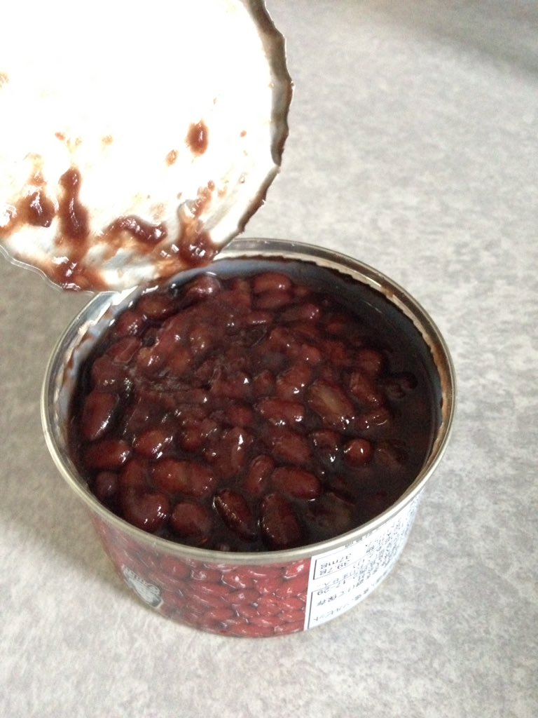 うたかたかなた No Twitter あずき缶 そのまま食べたいくらいでしたが なんとかその衝動を抑えて作りました ぜんざい というかおしるこ うますぎぃぃぃ ひとり暮らししてきたなかで 今究極に幸せを感じていますっ W 大きめのお椀ですが 三 四杯分 うたかたかなた No Twitter あずき缶 そのまま食べたいくらいでしたが なんとかその衝動を抑えて作りました ぜんざい というかおしるこ うますぎぃぃぃ ひとり暮らししてきたなかで 今究極に幸せを感じていますっ W 大きめのお椀ですが 三 四杯分