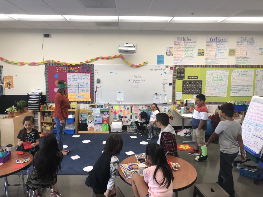 chinaarancibia's tweet photo. As students explore where they see teamwork in the real world. We learned about animal teams!!! Meerkats are masters of teamwork and at the foundation of their ability to work together is trust. So why not do a trust walk with students, teachers, and families. #PBL #HTECV https://t.co/uBgwRNqUdF