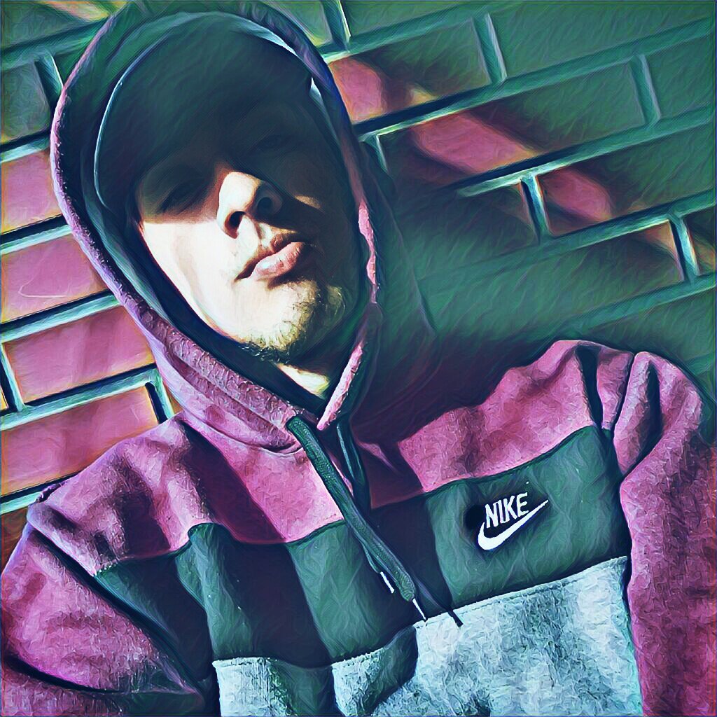 Reaper_HKS's tweet photo. #SelfieForKS bueno Soy valentin tengo 19 años de govir te sigo hace banda @KenaiSouza y sabes que te banco duro, sobre mi hago Voley y soy camalardo en el CS :'v igual que vos en el fornite jaja Y bueno eso...Ojala me puedas conocer algun dia ndeaaah, lee el cometario que sigo xD https://t.co/2hrnTsqrm4