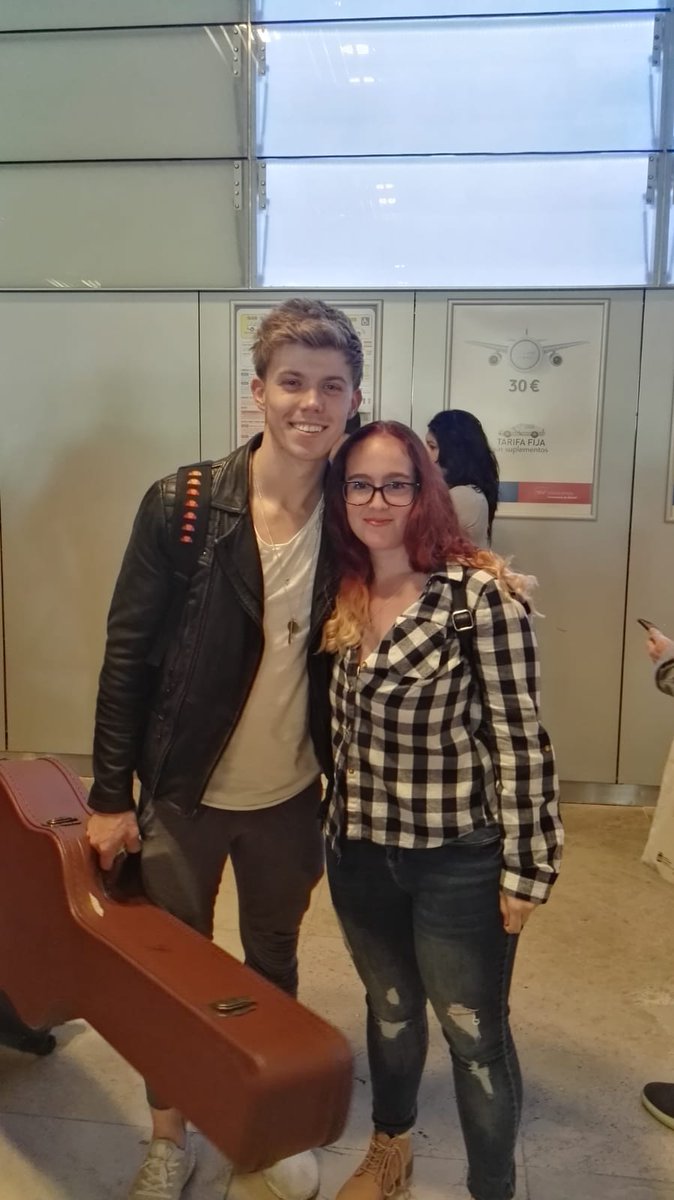Styless0ul's tweet photo. I can't be more proud of you!! So glad to see you again, you are
so sweet!!! I was so nervous but you always make me feel confortable!! See you tonight and good luck, babe! Love youu💖 @Josh_Gray97 #CCMEFanEdition https://t.co/7InF78d5FV
