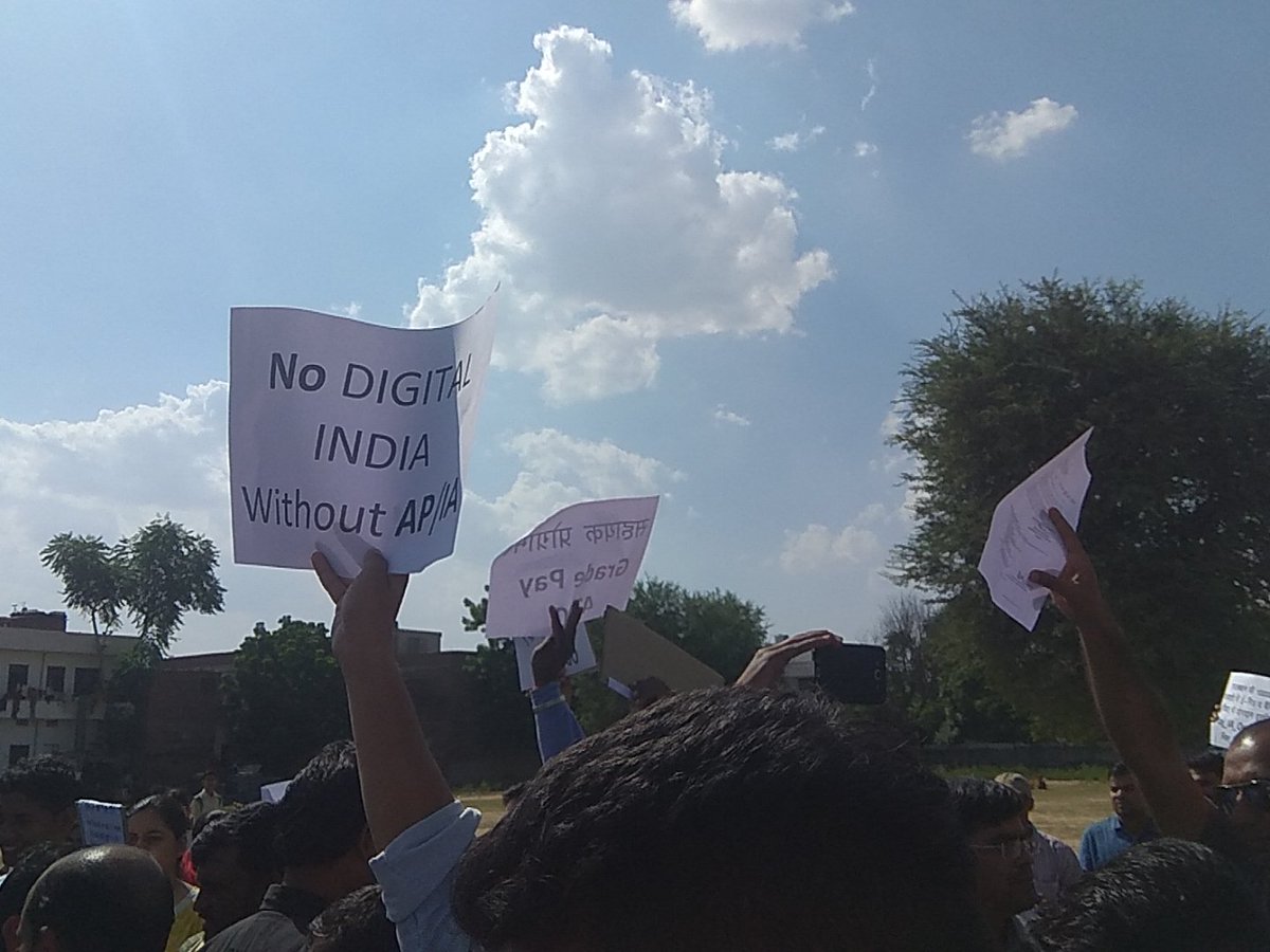 varunbundel's tweet photo. No Digit India/Rajasthan without IA AP.. We want Grade pay 3600
 
#ModiGoBack
#AmitShahGOBack
#Raj_IA_HungerStrike
@News18Rajasthan
@zeerajasthan_
@PMOIndia
@RajCMO 
@TheLallantop 
@Swap_Anchor 
@ravishndtv https://t.co/iK2sycEGh4