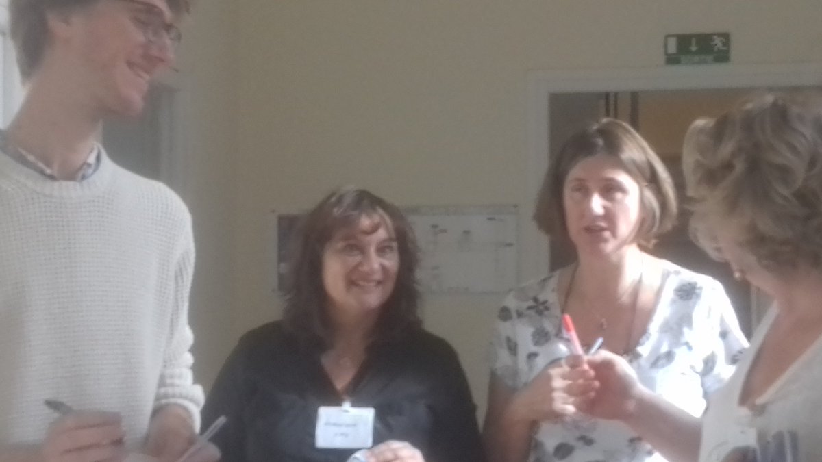 margaridaromero's tweet image. C&apos;est parti pour l&apos;atelier #penseeinformatique et usages créatifs du numérique avec @microbit_edu @KidsCoding @classcode_fr @creasmartedtech @fabline06 @ESPE_Nice @ChristelleGe @ERUNice1 @benjaminlille21 @thiabou_mb #5c21 #vibotlerobot