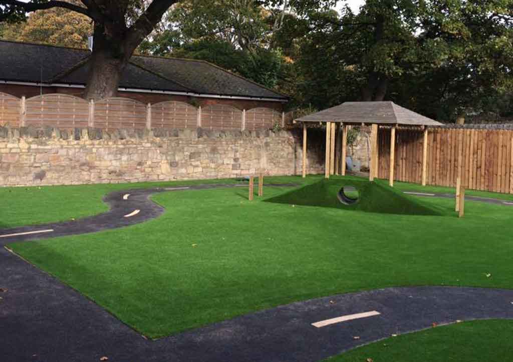 IanHowene's tweet image. Nursery school artificial lawn projects by our team ow.ly/FPHy30m0MPL