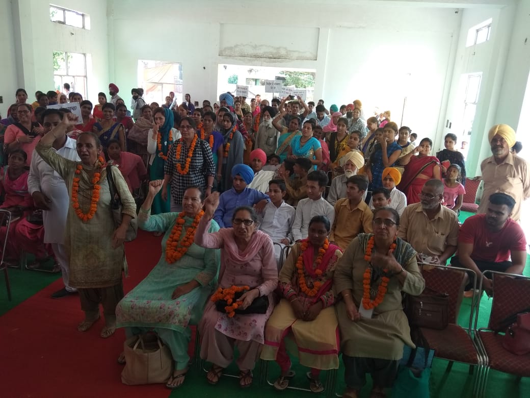 NfiwS's tweet photo. #MAITREYYATRA
Venue : Suhana
Date : 30/09/2018- prog 1
State : Mohali, Punjab

Host: Punjab Stree Sabha
Vote of thanks: Kawaljeet Kaur

Organisations : Punjab Stree Sabha, NFIW

Issues: Threat to Constitution, cow vigilance, minority rights, Fascism, role of media
#NFIW
#BAK https://t.co/m7XrGVG8bc