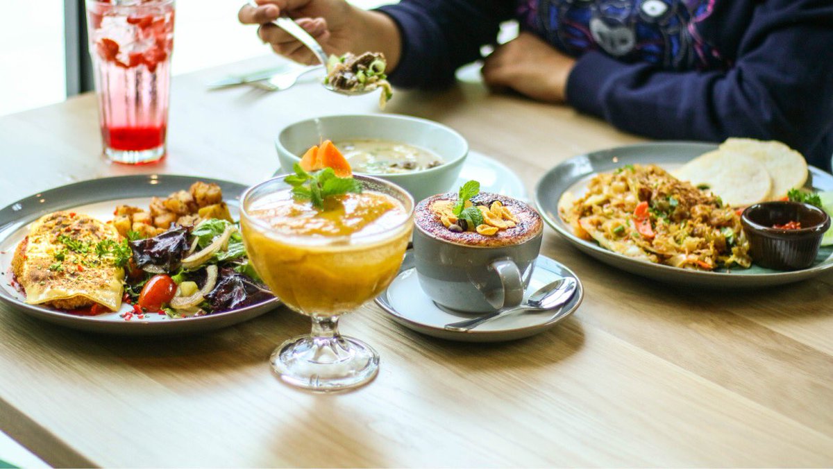 Happy weekend pizza pizza lovers!! Nikmati varian menu dari kami untuk menemani hari-hari mu, hanya di Papa Ron’s Pizza Cafe😊
.
.
#cafe #pizza #foodporn #jktfoodie #jktfooddestinations #jakarta