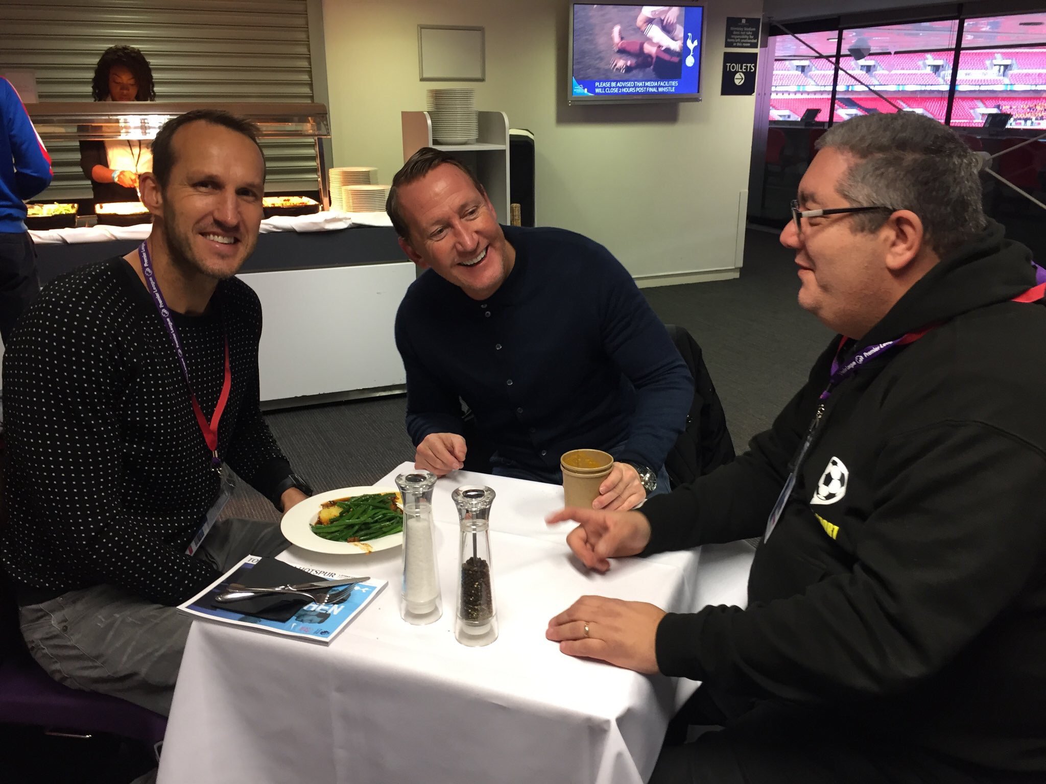 Happy 46th Birthday to former  goalkeeper Mark Schwarzer, have a great day my friend 