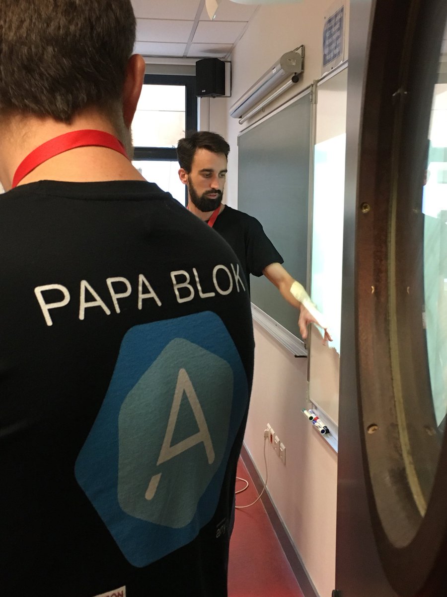 anybox's tweet photo. @_anyblok en workshop à Lille pour la #pyconfr https://t.co/yeJQp6drvj