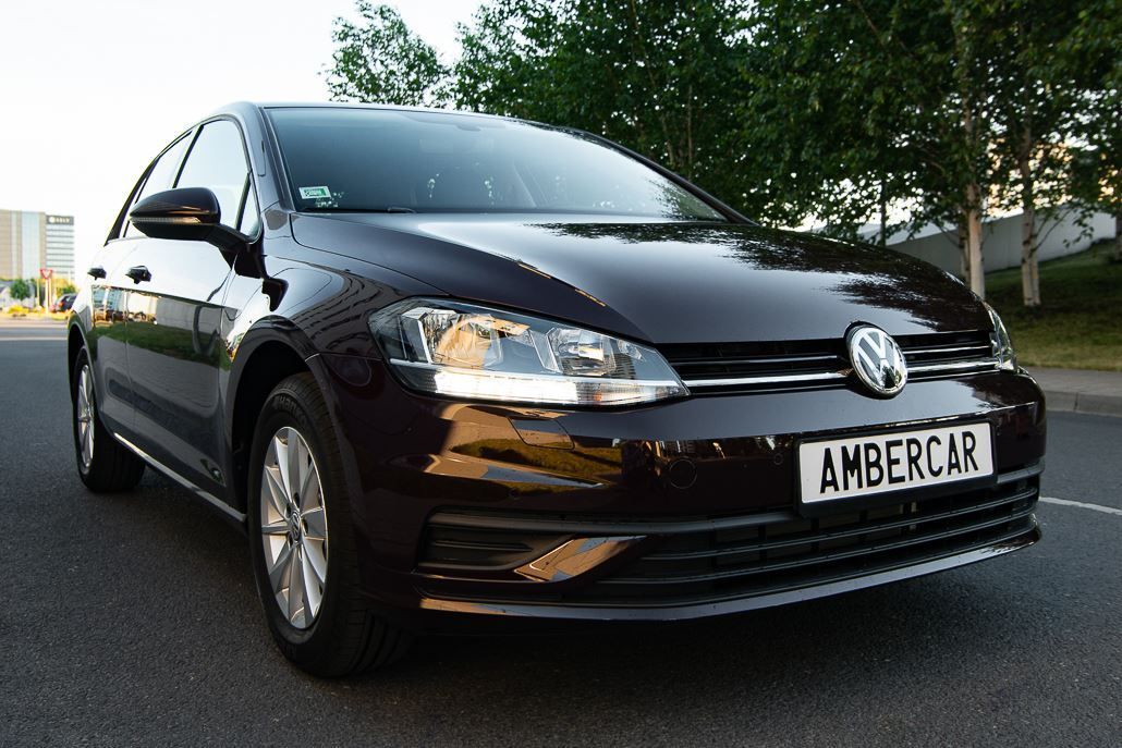 ambercarnoma's tweet photo. JAUNUMS AUTOPARKĀ! Mūsu auto klāstu ir papildinājis kompaktais un ekonomiskais 2018. gada VW Golf! Tagad par īpaši izdevīgu sezonas cenu, - sākot ar 18 EUR/ dienā! https://t.co/mU2LzxYVdf
