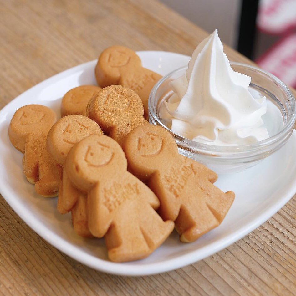 あき على تويتر 代官山のmr Friendey Cafeでホットケーキプレーン7pcs 店内でドリンクを注文すると ホットケーキに好きなソースがサービスで付くょ 昔このキャラクター好きで集めてたからテンション上がる このホットケーキ7pcsで280円だし かわいいからお