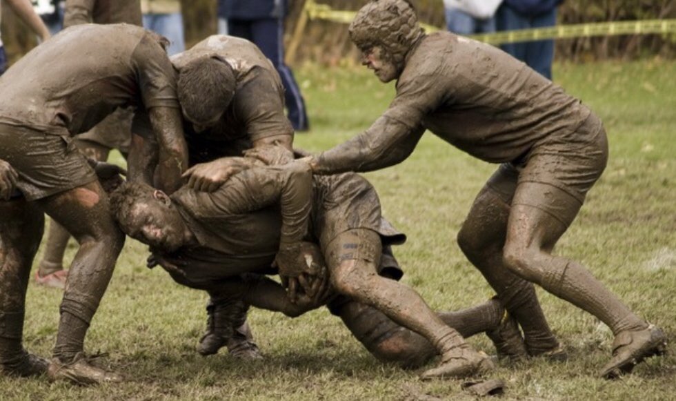 Is it gonna be wet today?! Don’t sit indoors bored....come watch the mighty Black Horse RFC vs @HitchinRugby kicking of at @HertfordRFC at 2.30pm #UpTheHorse