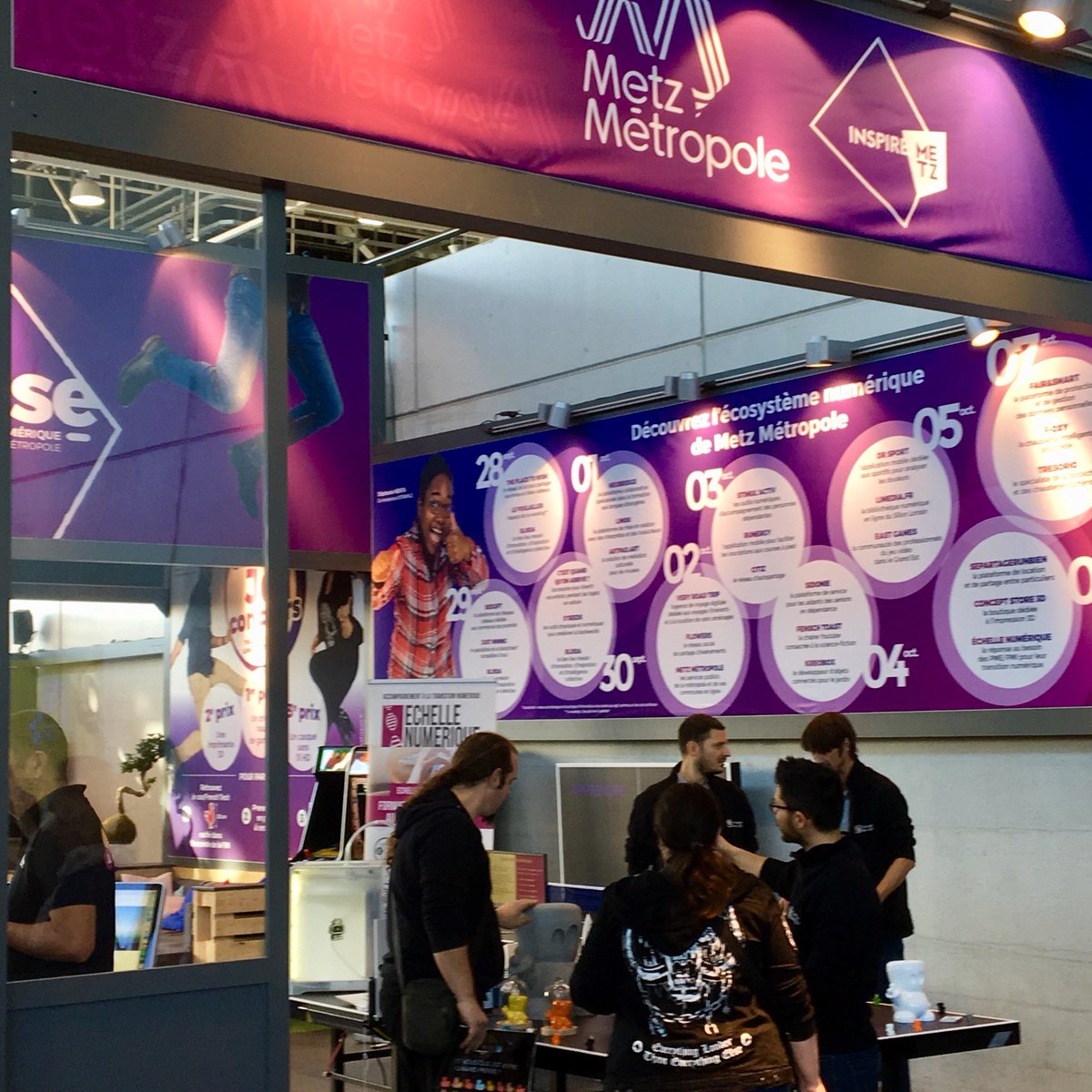 digital_level's tweet image. Ça #pulse pour Echelle Numérique présente jusqu’à 22h sur l'espace @Lorntech de Metz Métropole à la Foire Internationale de Metz. Venez découvrir nos propositions d’accompagnement à la transition numérique pour chefs entreprises et personnels. @TCRMBLIDA @GENumerique