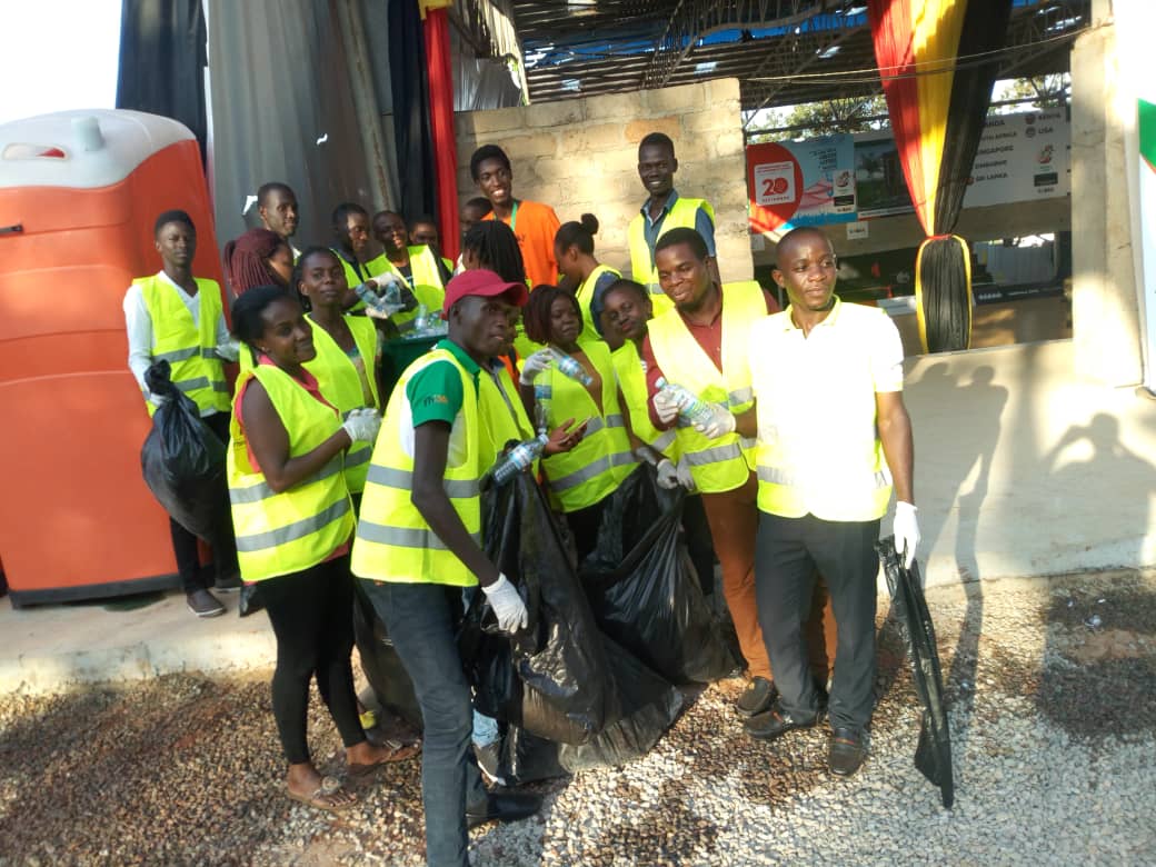 MUCCA4mak's tweet photo. #WAW18 Great work done. #CollaborativeAction #StudentLed #SustainabilityProgram #Reduce #Recycle #Reuse @WWFUganda @MakerereU @muccri @upmra And all Students๐๐๐๐ https://t.co/qoNp2pWJOi