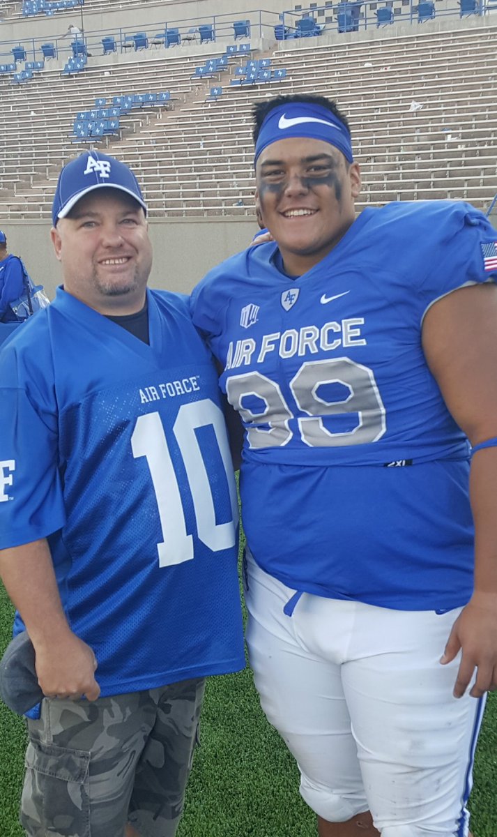 Falcon8fan's tweet photo. @MoseseFifita It's time to turn this Season around! Big Moe here we Go! #SinkNavy #LetsFly #CIC21 #Smitty10 #TheClevelandShow #BigMoe99 #BrodyBags48 #DJIII5 #TB33 #JFed2 #NE19 #Griff74 #MB8 #CG95 #WillsWay8 #JJ4 #BB49 #Kauppy22 #KFloyd29 #GMoney7 #BoltBrotherhood https://t.co/SpEvoo2NRh
