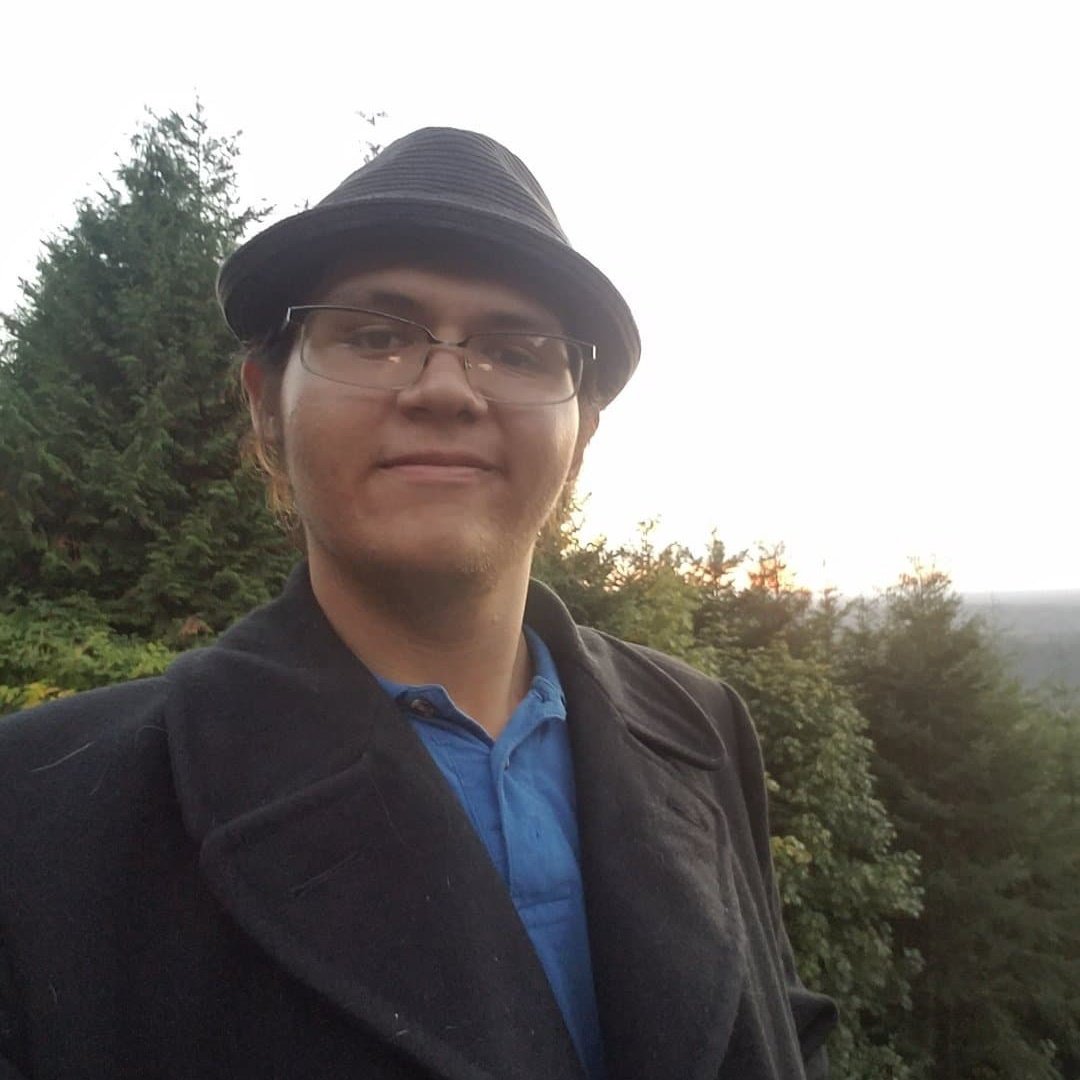 kennethcrader's tweet photo. Just getting home from work, decided a new picture was in order #NewProfilePic https://t.co/j8wgh9Tl56