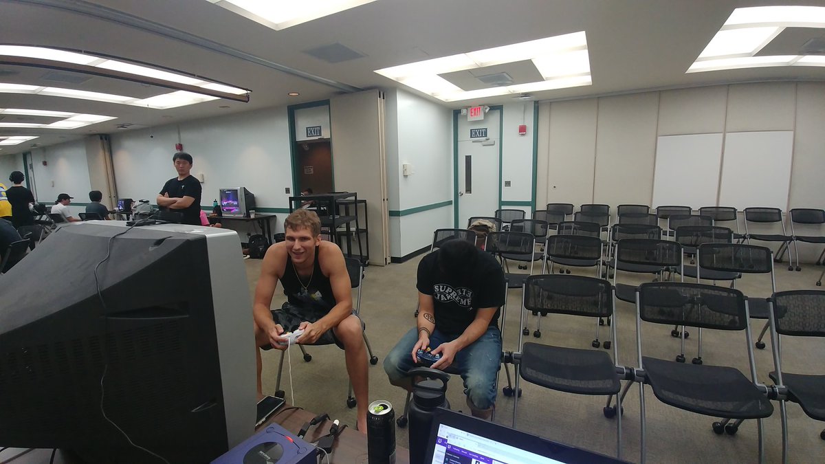HawaiiSSBM's tweet photo. Can a skilled Roy beat any Fox? Find out tonight on Manoa Monthly #45 https://t.co/DIScvOC91n https://t.co/5J4MrfV8Il