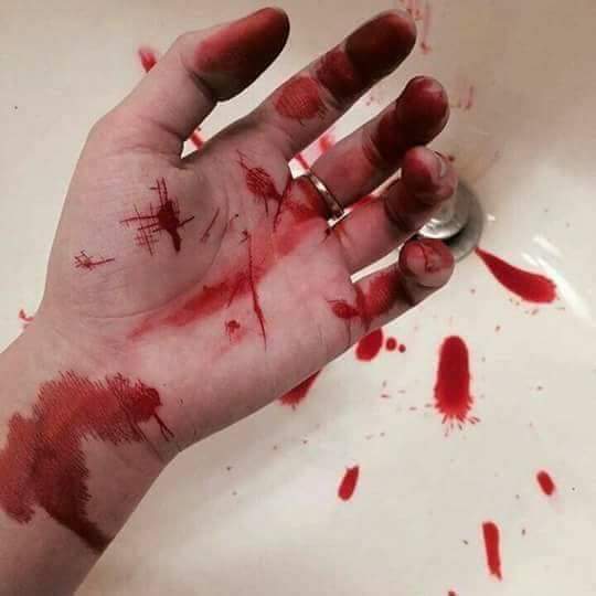 pozzpy's tweet photo. That we hurt ourselves because of broken heart. I can see that stupid. You're not here, you're not.

การที่เราทำร้ายตัวเองเพราะอกหัก อาจจะดูว่าโง่ แต่คุณไม่ได้มาอยู่ในจุดนี้คุณไม่ใจเข้าหรอก
#ยืมเมจforsex 
#ยืมเมจfortalk 
#โรคซึมเศร้า https://t.co/udKiFH6bBj