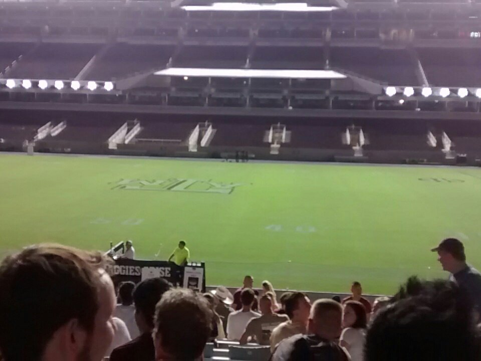 Durhamtripper's tweet photo. Crashing midnight yell practice at Texas A&amp;M, #BBN #Snellyeah https://t.co/1hdbiV8cTv