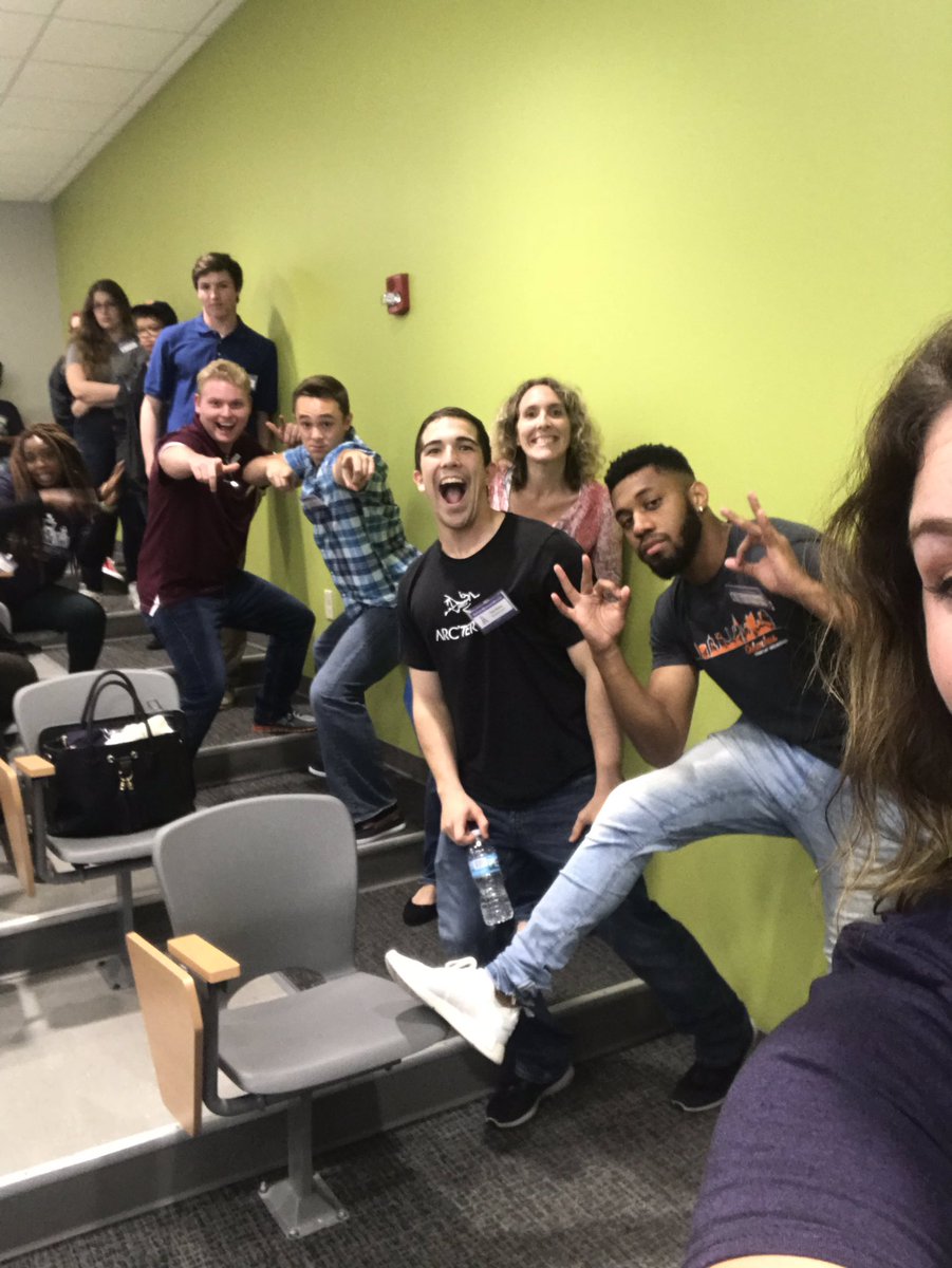 Startup Weekend Muncie tweet media