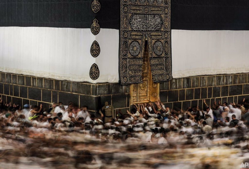 من ظن بالله خيراً
 فلن يُخيب الله ظنه..
ومن شكره على نعمه زاده من فضله..
ومن توكل على الله فهوا كافيه وحسبه .
اللهم طهِّر قلوبنا، واستُر عيوبنا، واغفر ذنوبنا، واشرح صدورنا، واحفظ أحبّتنا، واكفِنا شر مافى الغيب. وأختم بالباقيات الصالحات أعمالنا واعمارنا. #منطقه_ينشرح_قلبك_لدخلتها