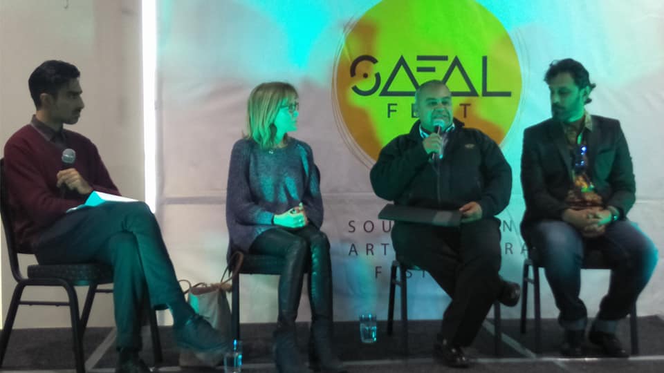 safalfest's tweet photo. Food for thought! Insightful discussion on media reporting and contrast between Australia and South Asia. International guest Yogesh Pawar, DNA India with Pawan Luthra of Indian Link and Jane Jeffes ex ABC & BBC. Superbly moderated by Kush Bhadwar, Macquarie University #SAFALFest https://t.co/CWErhSjJrO