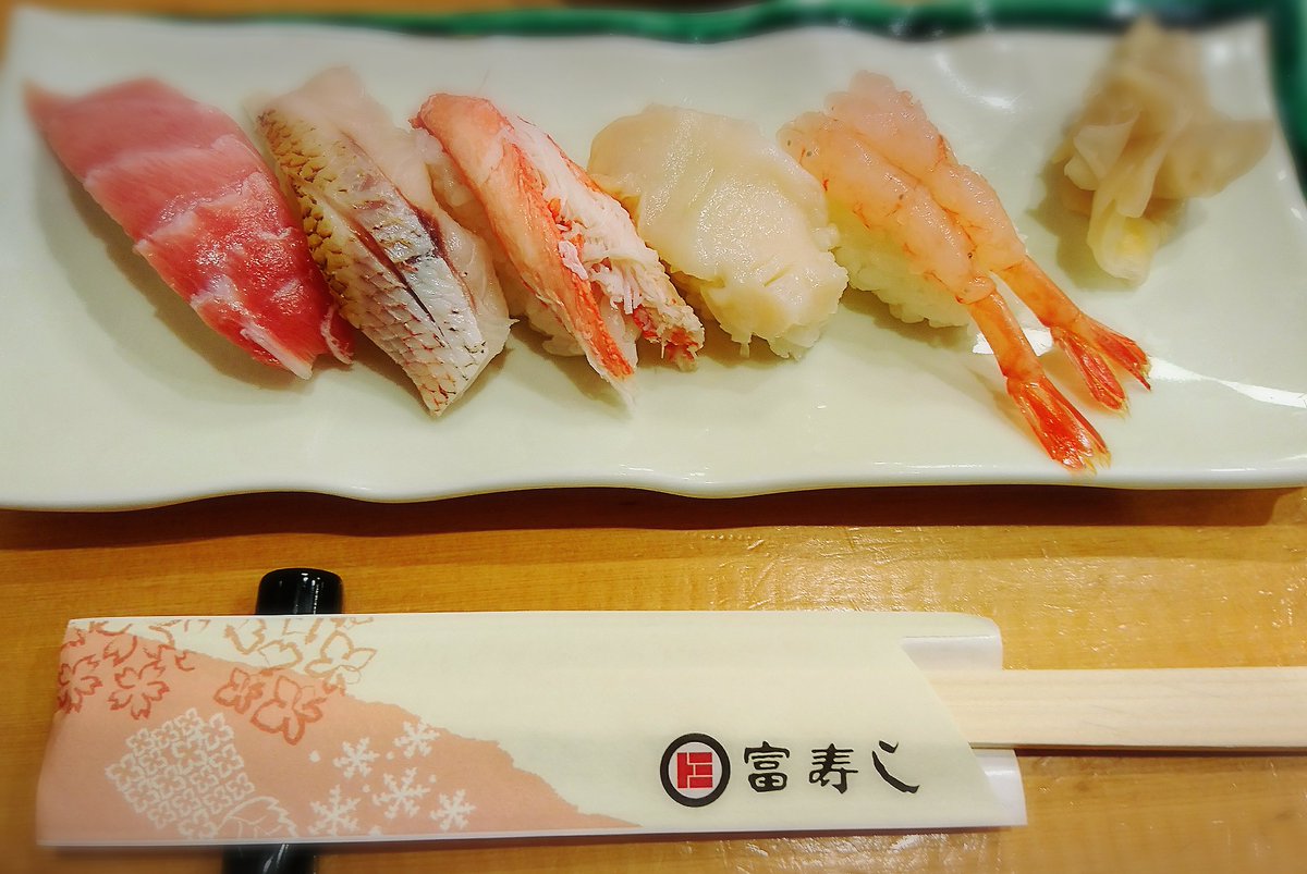 cscr_blue's tweet image. 新潟の寿司美味しすぎていくらでも食べれる…！