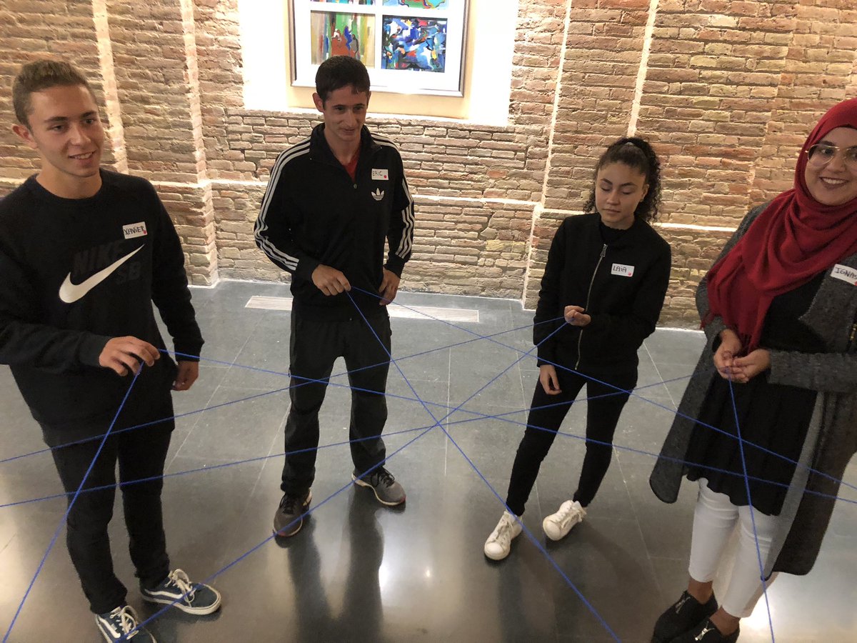 FundacioImpulsa's tweet photo. Estem fent la presentació de #mentor i #mentorat del #ProgramadeMentoria de la @FundacioImpulsa! 🎉 https://t.co/9dYaP7IVqS
