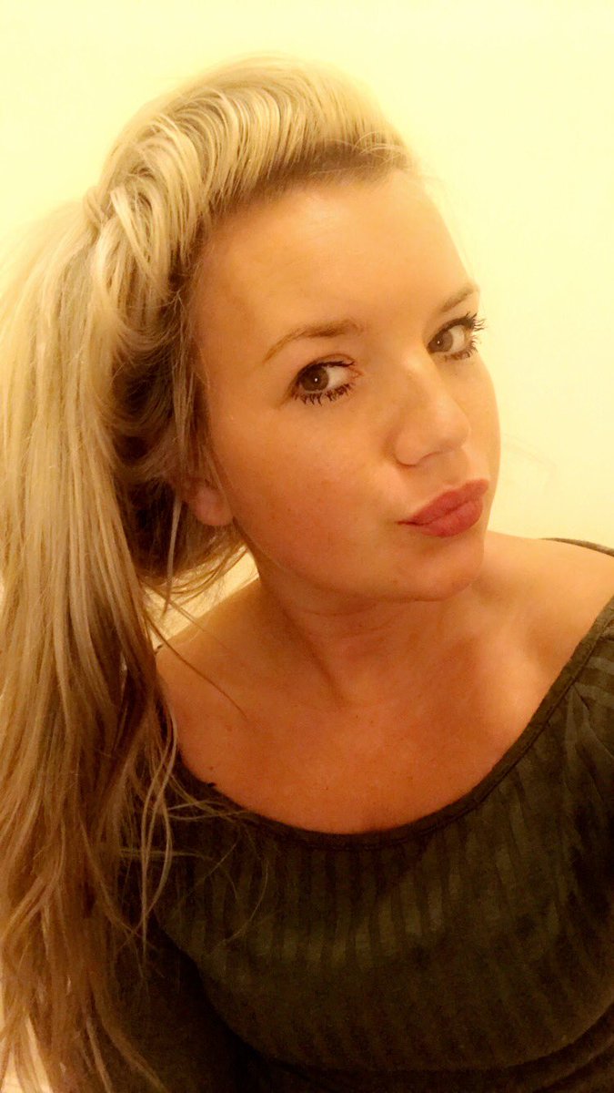💷GoddessAbs👸🏼💷 tweet media