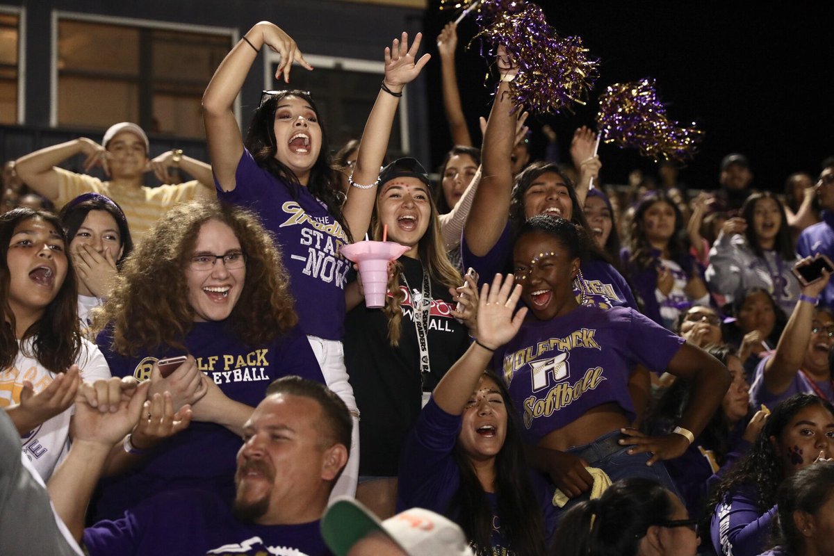 KernHighNetwork's tweet photo. PHOTOS: Check out these photos of the @RHS_PACK showing their support for their school at their Homecoming tonight. #KHSDAchieve https://t.co/mfcYkT8bvW
