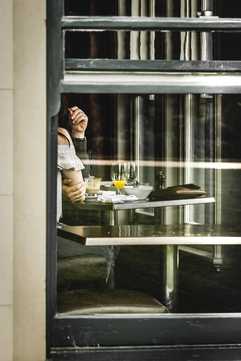 therealmeet's tweet photo. Get lost in conversation... #timeflieswhenyourehavingfun
----------------
#therealmeet #digital #series #getrealoverameal #celebrity #ceo #investor #influencer #together #restaurants #nyc #eat #connect #advise #invest #appletv #netlifx #meethappy #tipsc #ecosystem #disruptor https://t.co/trCZPTb4L0