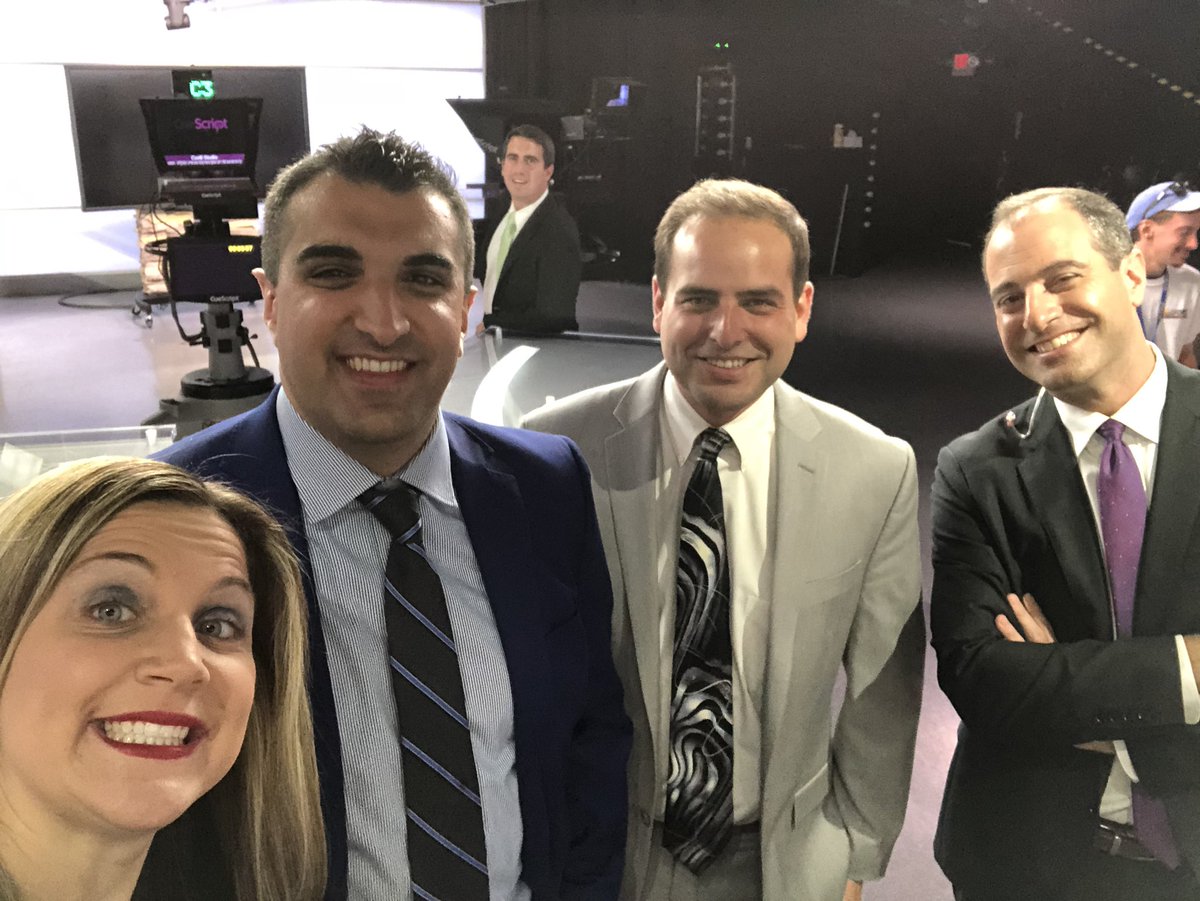 69SportsBT's tweet photo. Realized I didn’t tweet our #PostShowSelfie tonight! #WeAreABand @GinaGJ725 @DanMoscaritolo @SamuelMarcinek @Johnnymangano @JimVaughnWFMZ and half of @JonBlochSports (he’s our roadie) https://t.co/B6vXj4XKxY