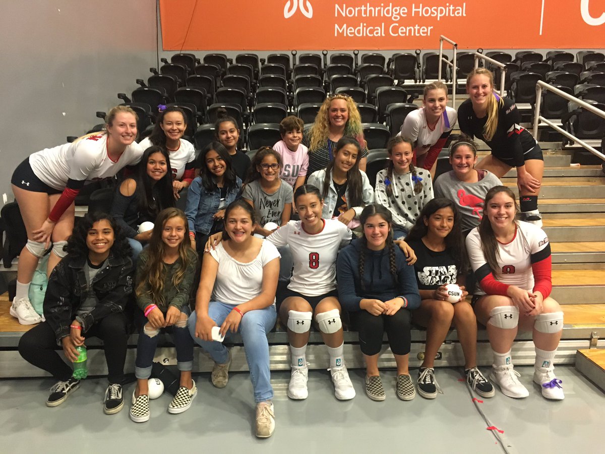 csunwomensvb's tweet photo. We are so lucky to share our experiences, challenges and passions with local school kids. This group is from Our Lady of Lourdes School right here in Northridge! #OneMatador #BigWestCares https://t.co/dmcmGbFYNU