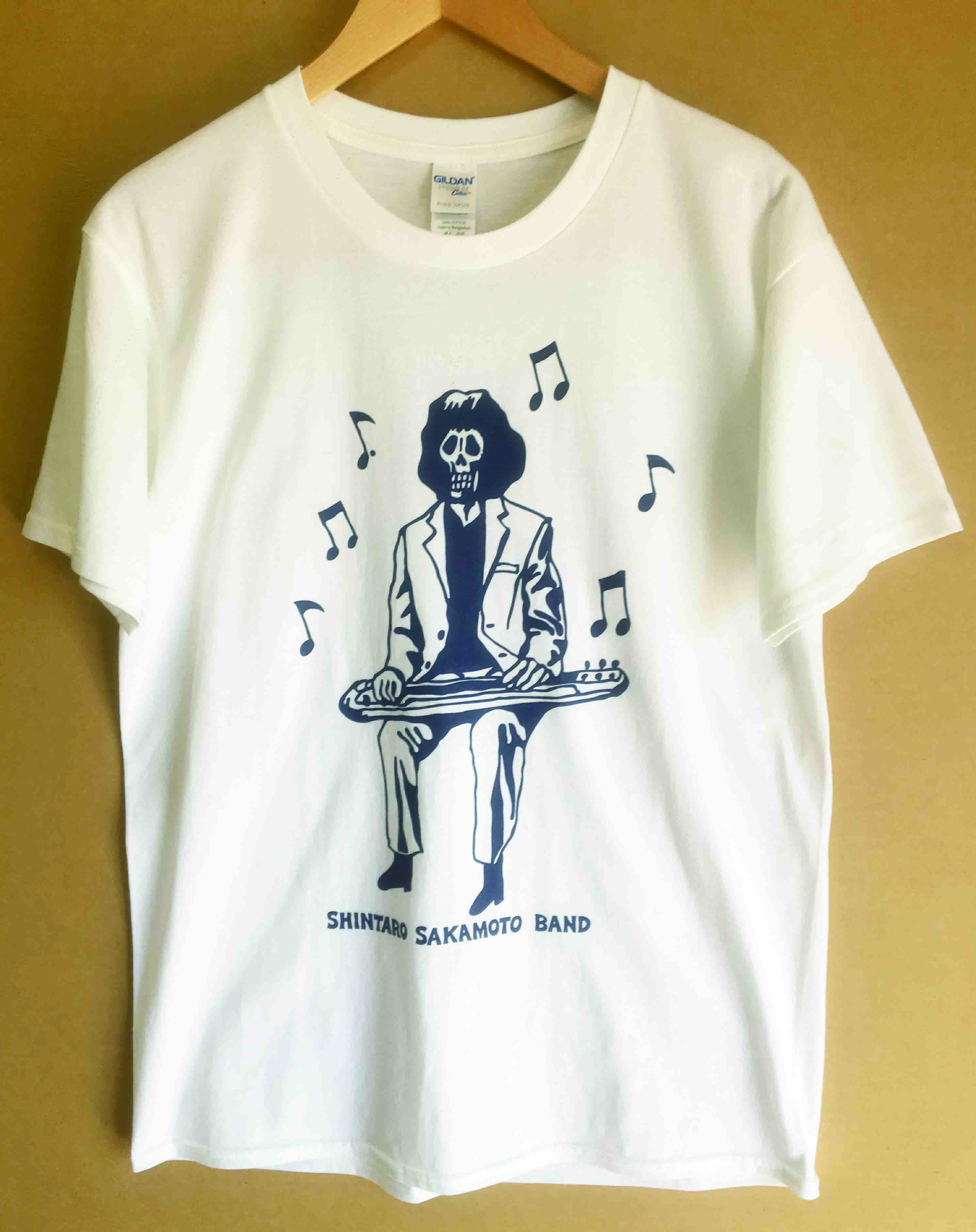 坂本慎太郎 LIKE A TABLE YOU & ME Tシャツ Amazon.co.jp: 坂本慎太郎 “LIKE A FABLE” 犬Tシャツ : おもちゃ