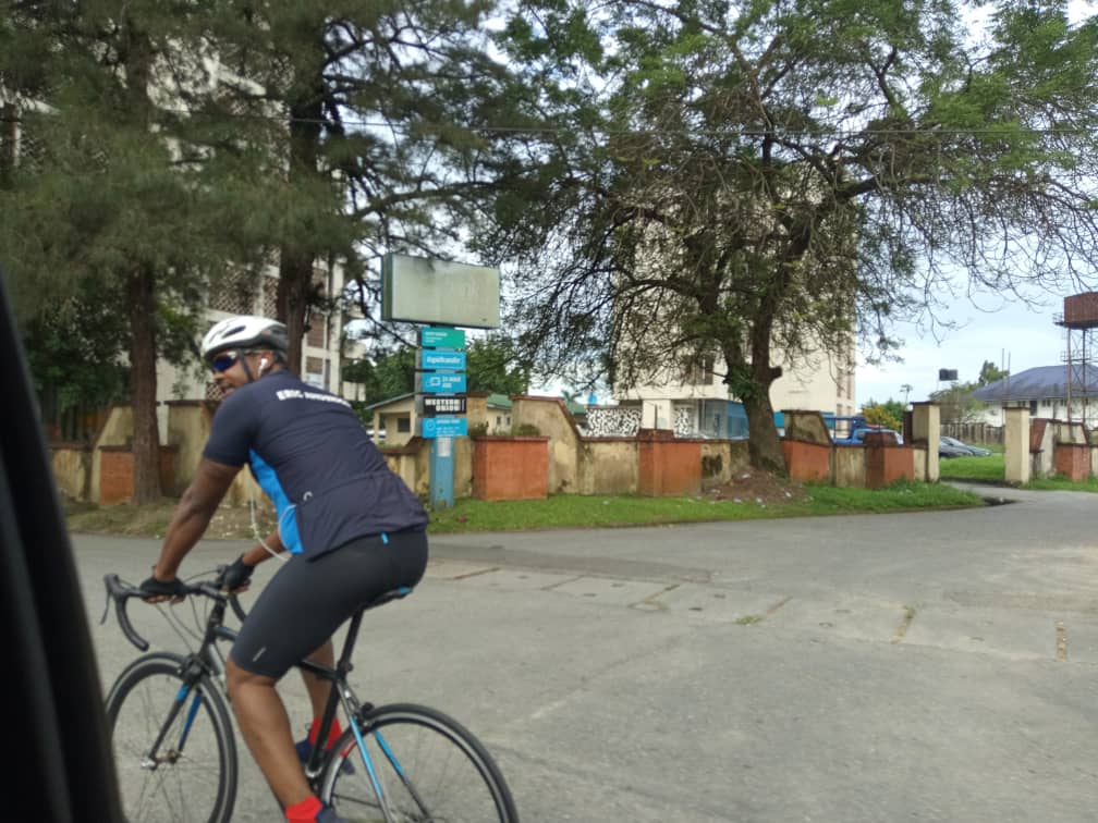 Eric80anderson's tweet photo. Weekends are for exercise, and cycling is it for me to stay fit.

#calabar
#onlyincrossriver https://t.co/qqhWwh3ind