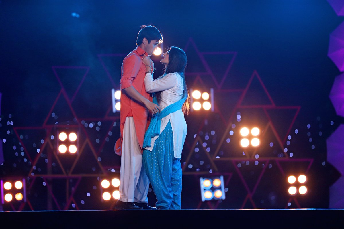 theanshumanm's tweet photo. Aise na mujhe tum dekho seene main basa lunga 🤗♥️ 
@iroshniwadhwani

#RoshMan https://t.co/2Zr4i0gvmY