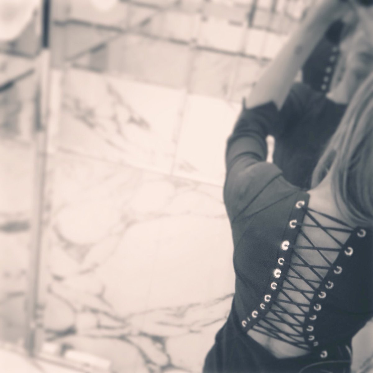 Dettagli di una notte di fine estate #ef