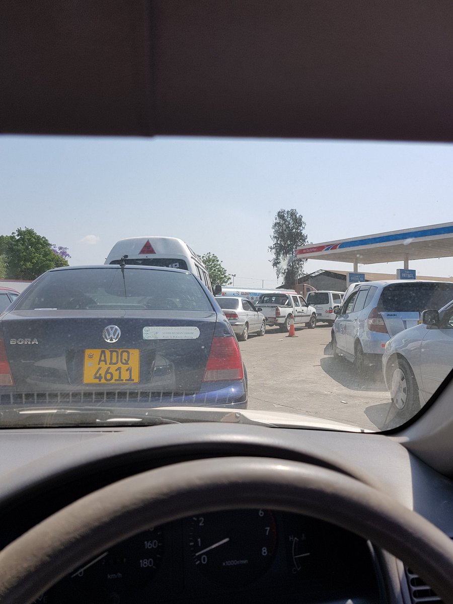 pfungua's tweet image. Almost there after 3hrs #fuelcrisiszim #zimbo
