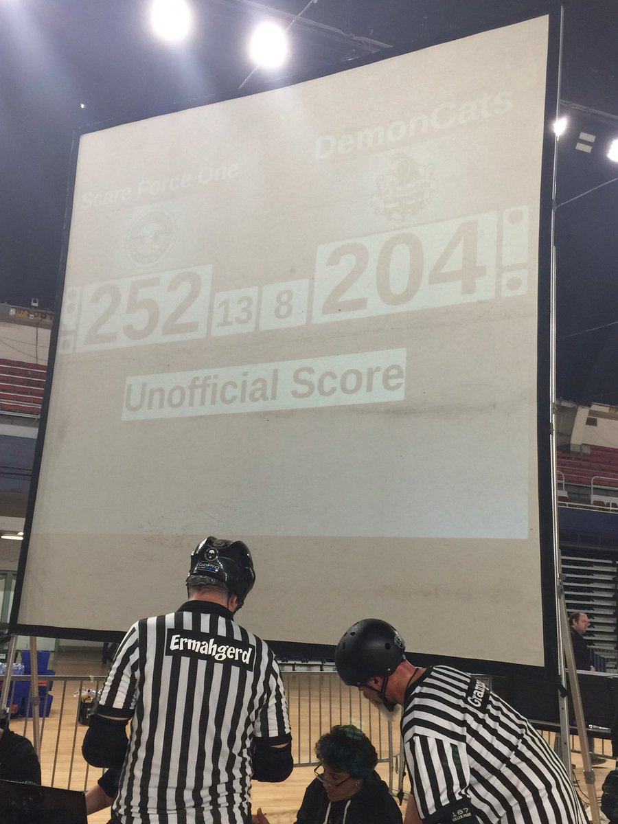 dc_rollerderby's tweet photo. Congrats #SquareForceOne! And #dcdemoncats because we are ALL #dcrollergirls!!!! https://t.co/AU3FqHOWI0