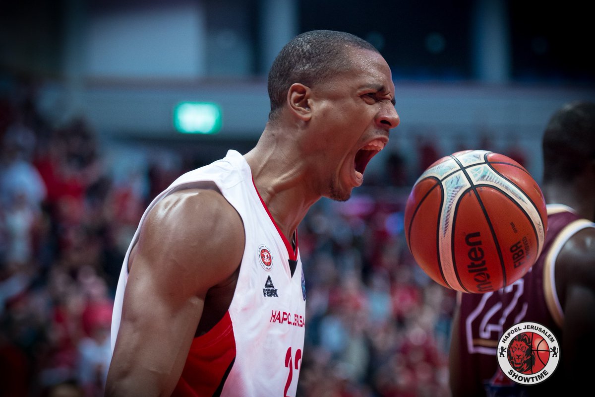JLM_Showtime's tweet photo. @j_cowens #explosion #jerusalem_showtime https://t.co/Y4csCFZMQa