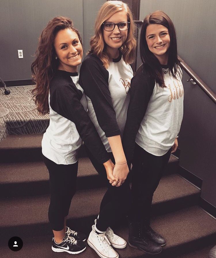 sydd_brush's tweet photo. Just a little fam transformation 💞 #StartedFromTheBottom #NowImOld https://t.co/suahA0ArsA