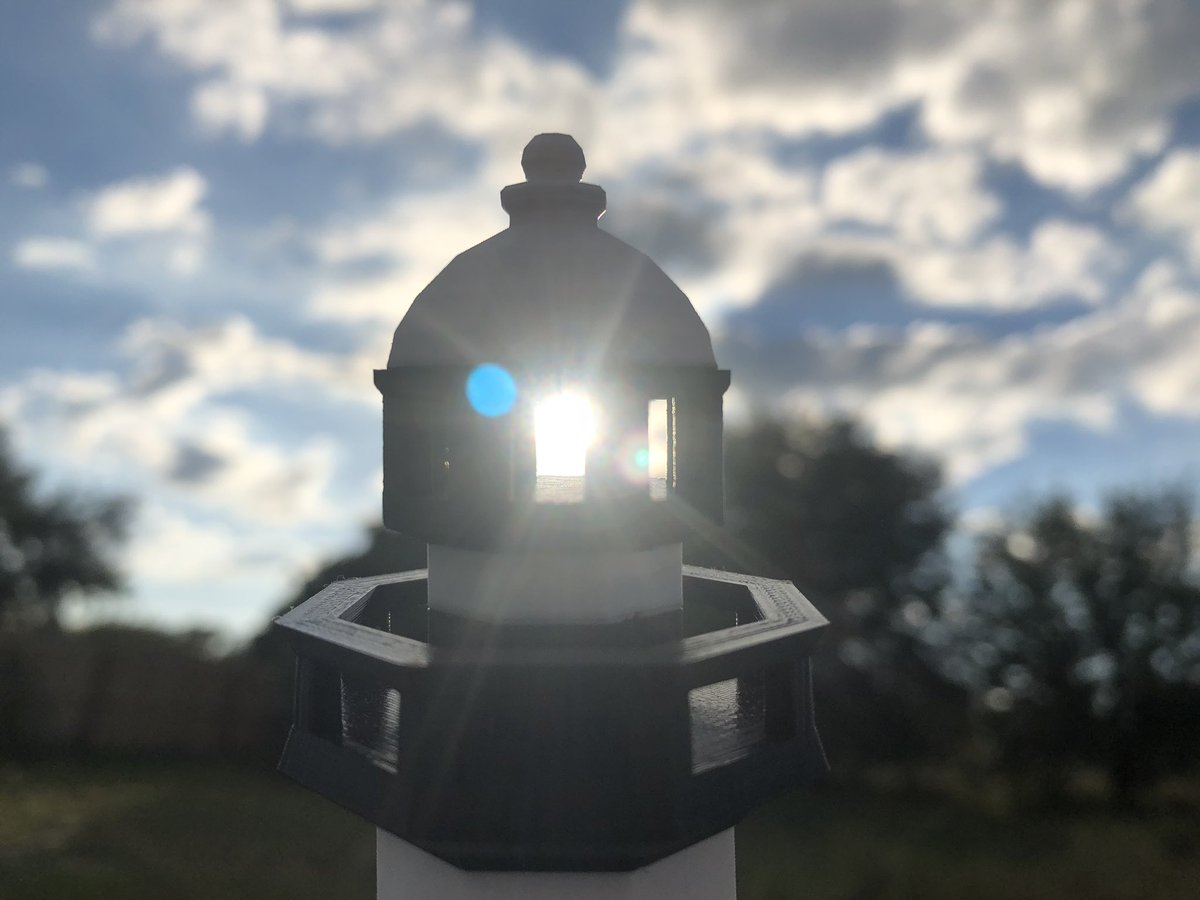 AlkeshOne's tweet photo. My diorama is done. I present you the lighthouse from isla lowpoly, one of the lesser known islands from Jurassic park. Official Entry into #communityprintoff2 #CPO02 this has been a tremendous undertaking that I would happily do again. Thank you for viewing. 1/6 https://t.co/8eB9xKFOpR