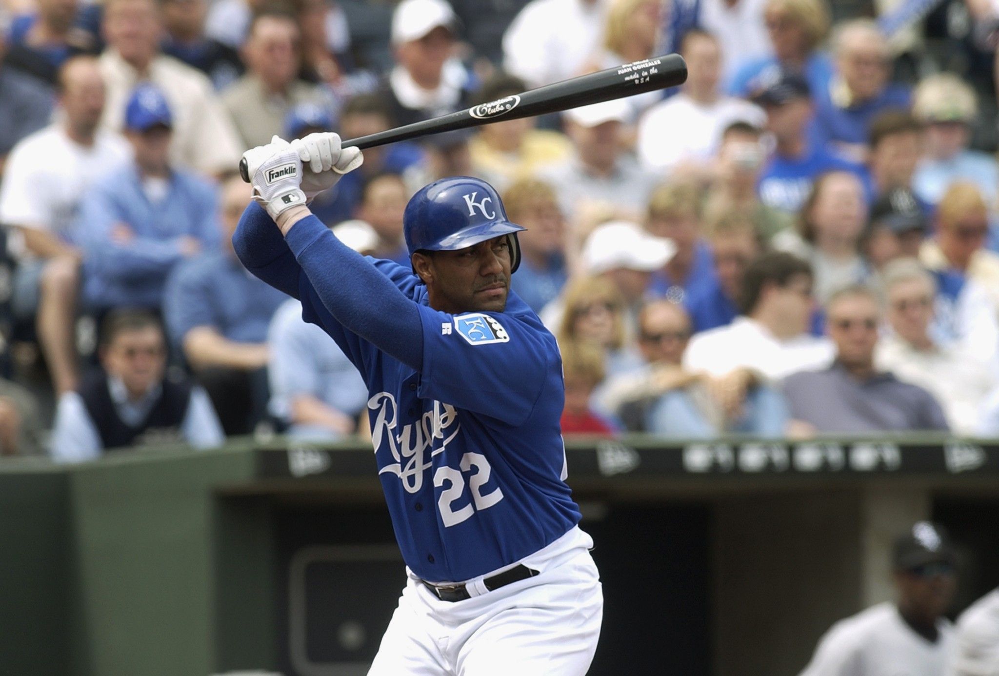 Happy Birthday to former Kansas City Royals player Juan Gonzalez(2004), who turns 49 today! 