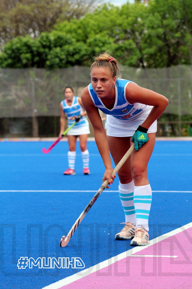 HockeyMUNIHD's tweet photo. #THMD2018 #02F08F #CiudadA 7 Vs #SanMartin 1 en #CCBAHockey by #MuniHD @julietajankunas https://t.co/il9EjjvYHe