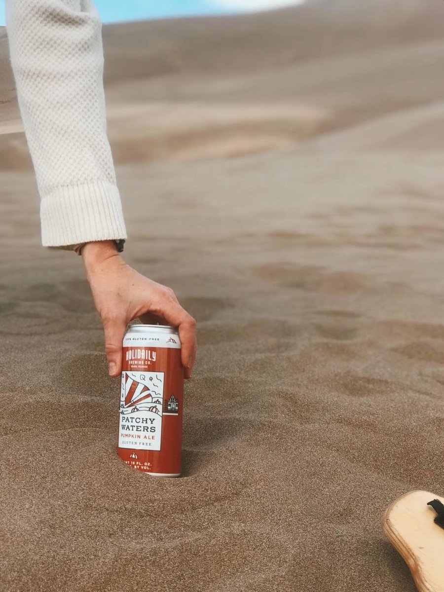 HolidailyBrew's tweet photo. Patchy Waters Pumpkin Ale in its unnatural habitat: dry land!  📸: @keelshiel #GreatSandDunesNationalPark #VisitColorado #glutenfreebeer #DenverColorado https://t.co/7N53SMkSc3